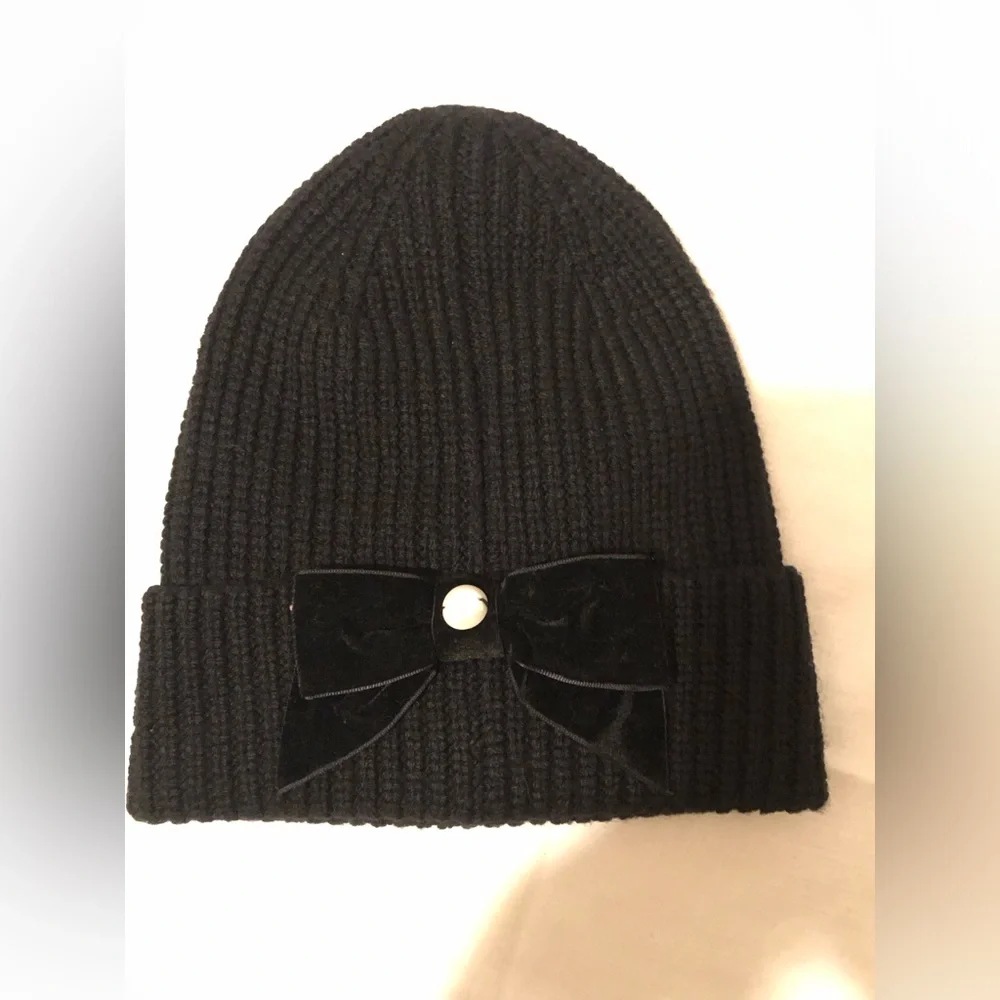 Kate Spade Velvet Bow Beanie NWOT